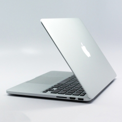 Apple MacBook Pro এর ছবি